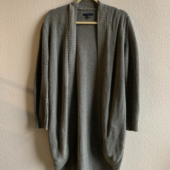 American Eagle Grey Sweater - Picture 1 of 4